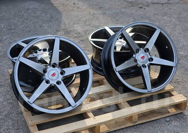Vossen CV3-R. 7.5x17", 5x114.3, ET33,  73,1. 
