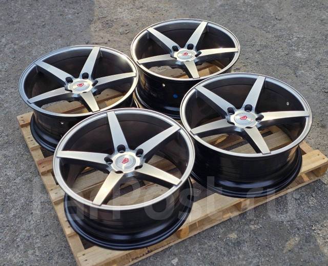 Vossen CV3-R. 7.5x17", 5x114.3, ET33,  73,1. 