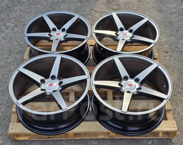 Vossen CV3-R. 7.5x17", 5x114.3, ET33,  73,1. 