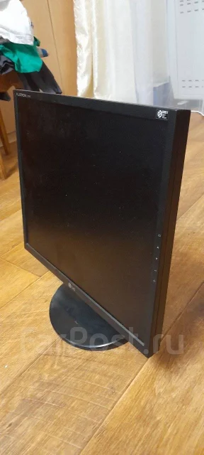 LG. 17", ���������� �� (LCD, LED, QLED) ����
