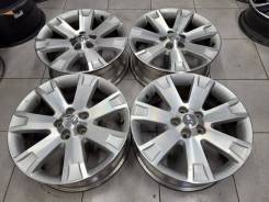 Mitsubishi. 7.0x18", 5x114.3, ET38,  67,1. 