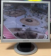 Samsung. 17", ���������� �� (LCD, LED, QLED) ����