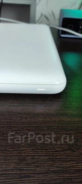Apple MacBook 13. 13", 2,4����, ��� 4 ��, ���� 376���, WiFi: 1, Bluetooth: 1, ����������� �� 4��. ����