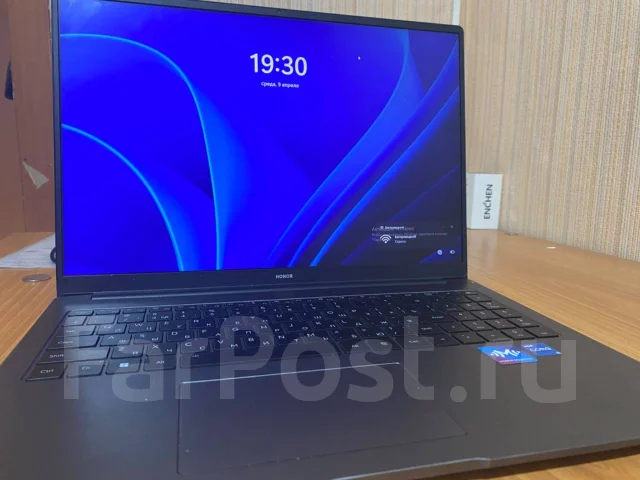 Honor MagicBook 16. 16.1", 2����, ��� 8 ��, ���� 512���, WiFi: 1, Bluetooth: 1 ����