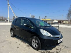 Honda Fit. �������, 4wd, 1.3 (100��.�.), ������, 220����. �� ����