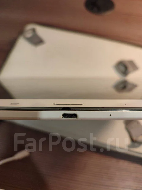 Samsung Galaxy Tab 4 ����