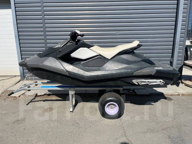 BRP Sea-Doo Spark. 2014 ��� ����