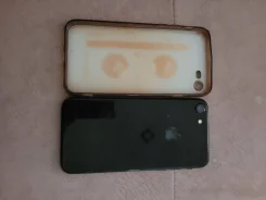 Apple iPhone 7. �/�, 32 ��, ������, 4G LTE ����