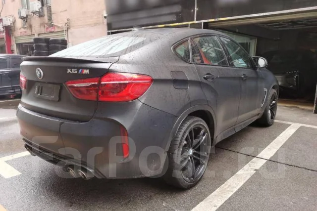 BMW X6 ����