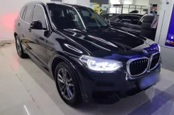 BMW X3 ����