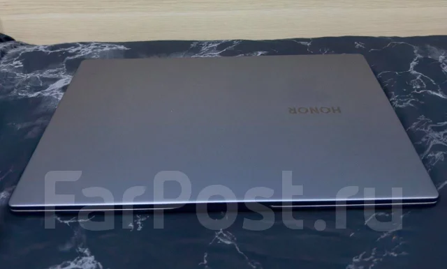 Honor MagicBook X 15. 15.6", 2,1����, ��� 8 ��, ���� 8���, WiFi: 1, Bluetooth: 1, ����������� �� 8��. ����