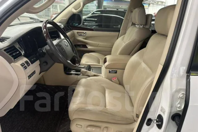 Lexus LX570 ����