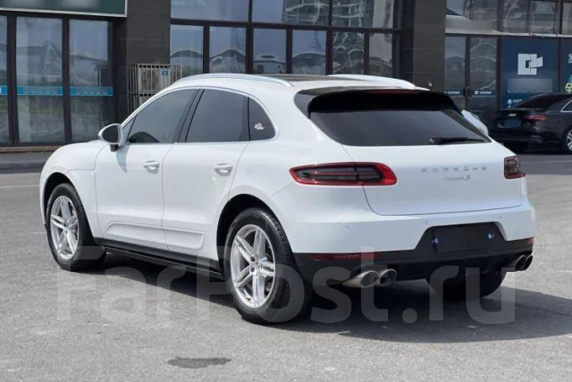 Porsche Macan ����