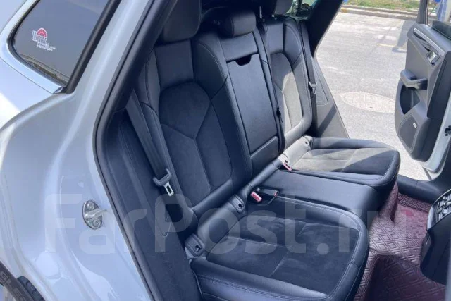Porsche Macan ����