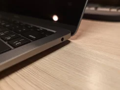 Apple MacBook Air 13 2020. 13.3", ��� 8 ��, ���� 256���, WiFi, Bluetooth, ����������� �� 10��. ����