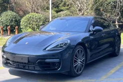 Porsche Panamera ����