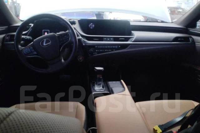 Lexus ES200 ����