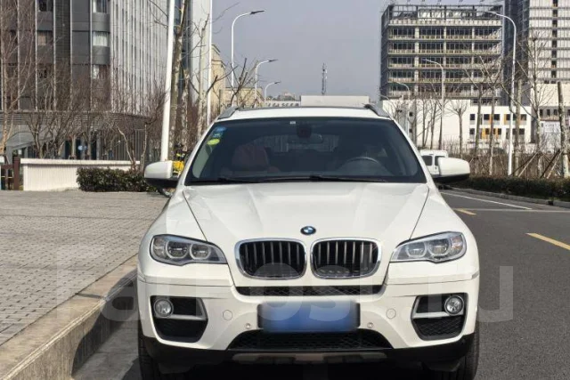 BMW X6 ����