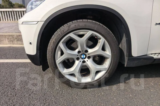 BMW X6 ����