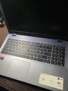 Asus VivoBook. WiFi: 1, Bluetooth: 1 ����