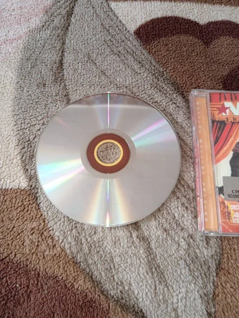 CD. ����