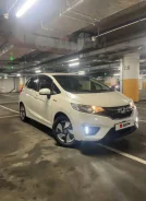Honda Fit. �������, ��������, 1.0 (110��.�.), ������, 133����. �� ����