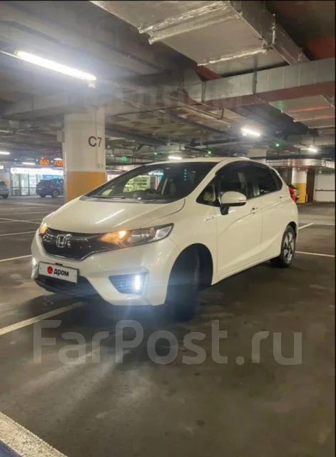 Honda Fit. �������, ��������, 1.0 (110��.�.), ������, 133����. �� ����