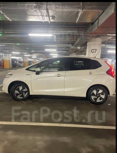 Honda Fit. �������, ��������, 1.0 (110��.�.), ������, 133����. �� ����