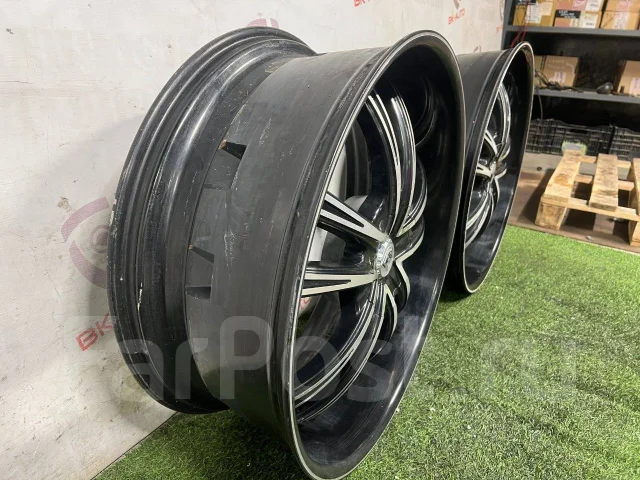 Lexani. 10.0x26", 6x135, 6x139.7, ET16 ����