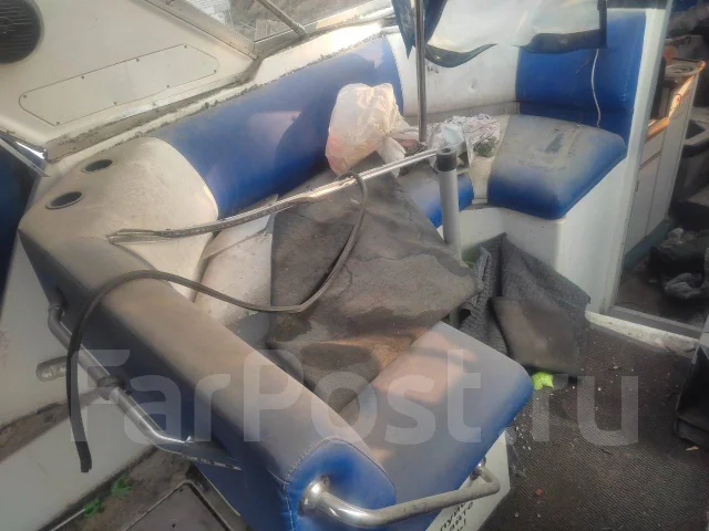 Bayliner. ����� 8,9��., ��������� ���������, 250��.�., ������ ����