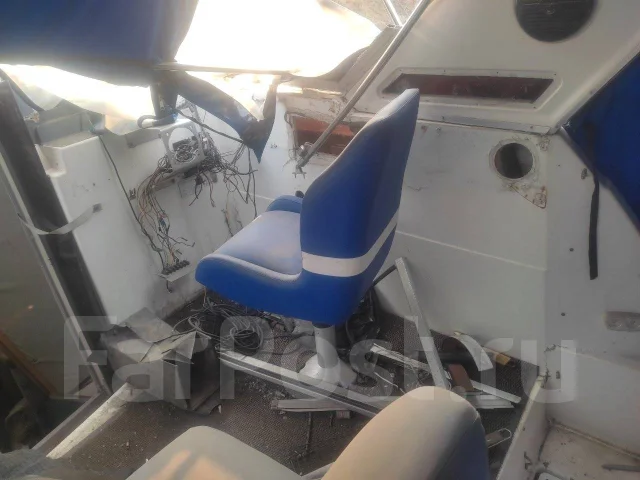 Bayliner. ����� 8,9��., ��������� ���������, 250��.�., ������ ����