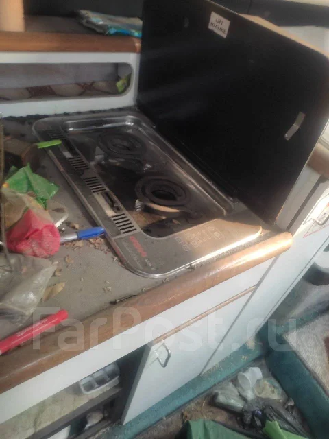 Bayliner. ����� 8,9��., ��������� ���������, 250��.�., ������ ����