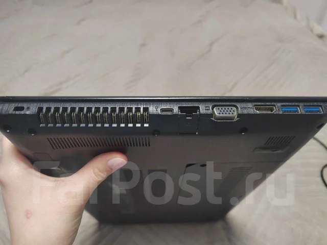 Acer Aspire E5-575G. 15.6", 2,3����, ��� 4 ��, ���� 1���, WiFi: 1, Bluetooth: 1, ����������� �� 6��. ����