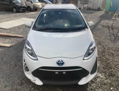 Toyota Aqua. NHP10, 1NZFXE ����