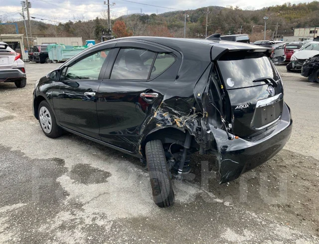 Toyota Aqua. NHP10, 1NZFXE ����