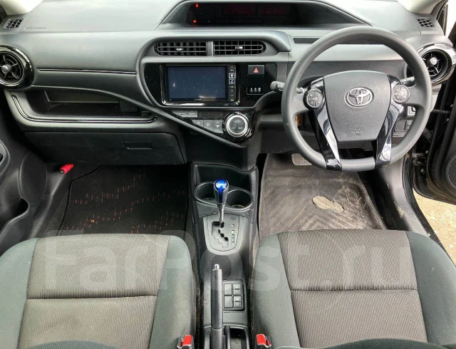 Toyota Aqua. NHP10, 1NZFXE ����