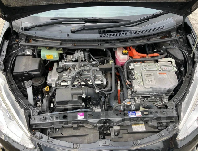 Toyota Aqua. NHP10, 1NZFXE ����