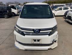 Toyota Voxy. ZWR80, 2ZRFXE ����