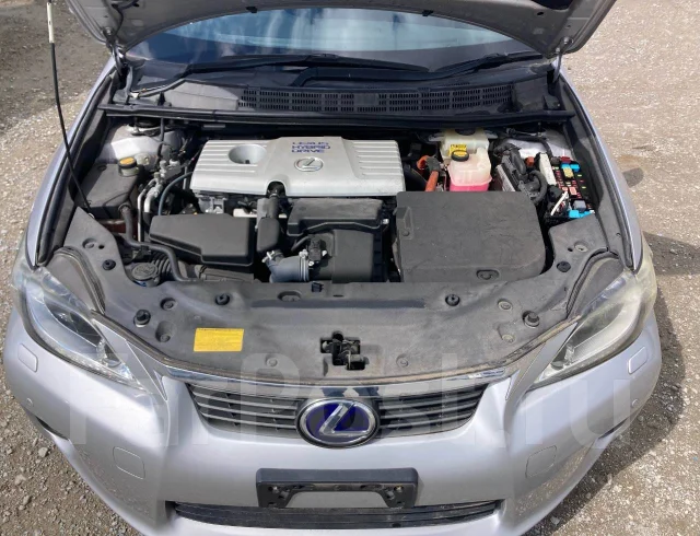 Lexus CT200h. ZWA10, 2ZRFXE ����