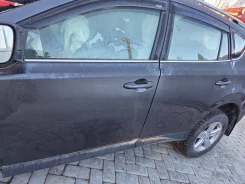 Toyota RAV4 ����