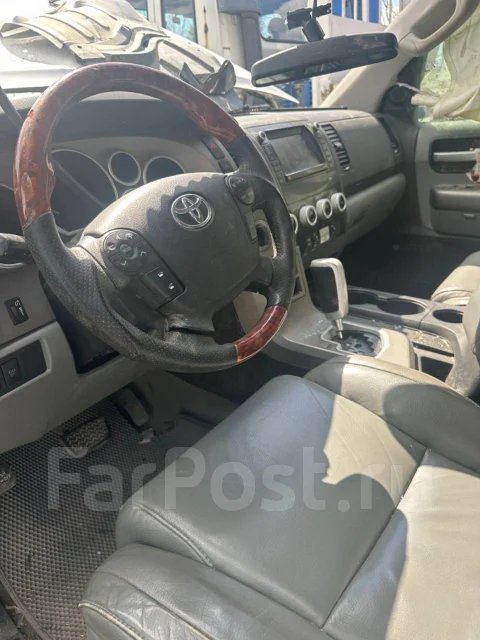 Toyota Sequoia. 3TDJY3612A5030284 ����