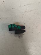       Lexus RX 400h 8879022131 