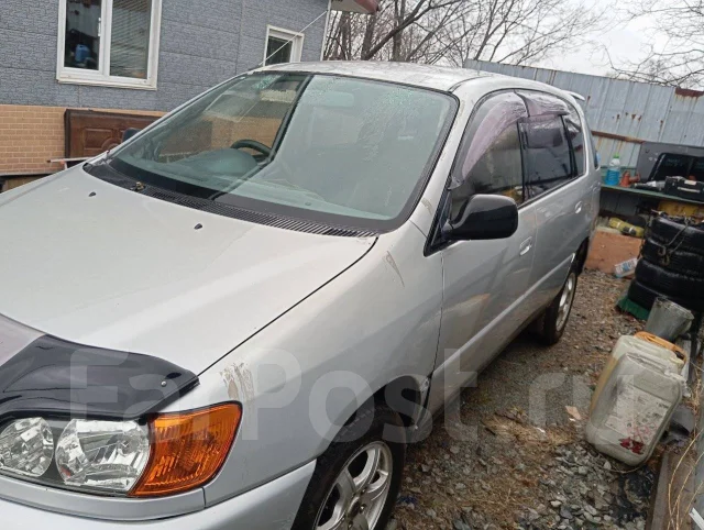Toyota Ipsum. �������, ��������, 2.0 (135��.�.), ������, 300����. �� ����