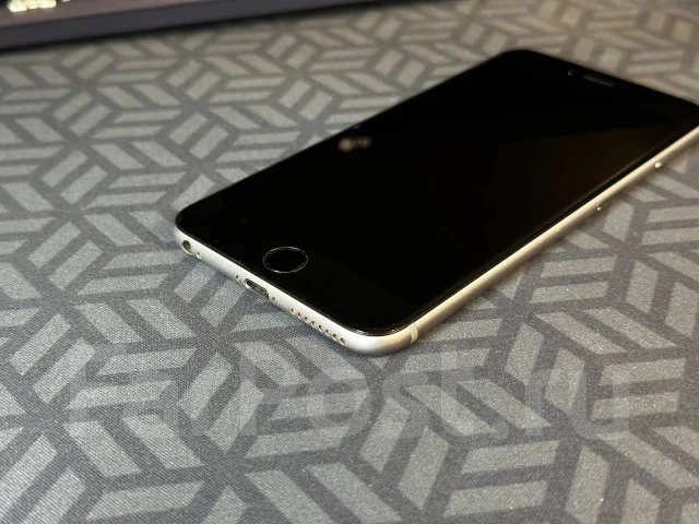 Apple iPhone 6s Plus. �/� ����