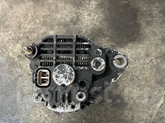 ��������� Mitsubishi Fuso Canter ME200699 ����