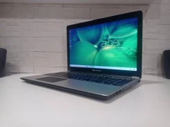 Packard Bell. ���� 128���, WiFi: 1, Bluetooth: 1, ����������� �� 2��. ����