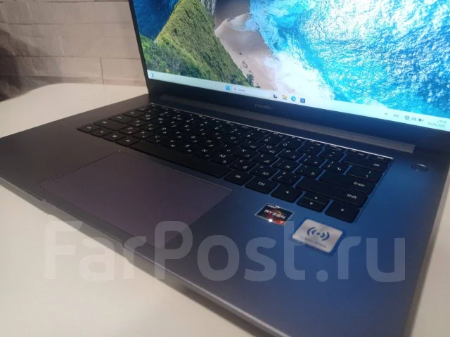 Huawei. ���� 512���, WiFi: 1, Bluetooth: 1, ����������� �� 3��. ����