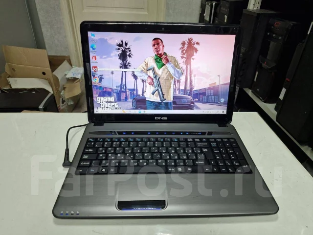 DNS. 15.6", 3,2����, ��� 8 ��, ���� 500���, WiFi: 1, Bluetooth: 1 ����