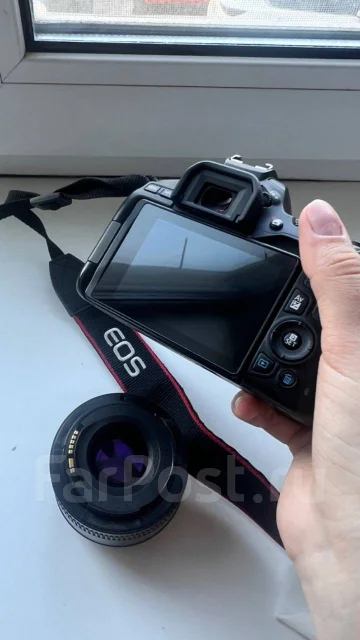 Canon EOS 250D ����