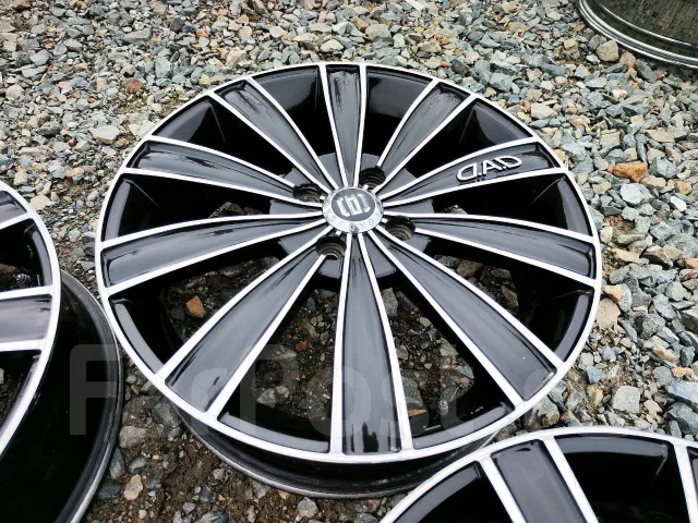 Garson Glaive. 5.5x17", 4x100, ET45 ����